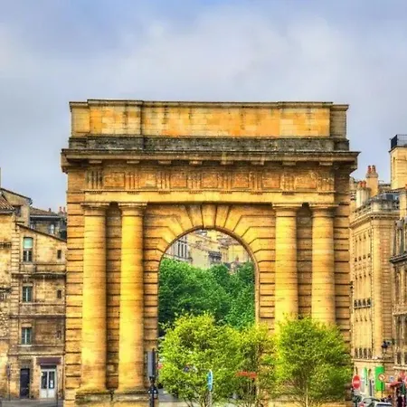 Apartament Jolie Duplex Au Coeur De Saint Michel